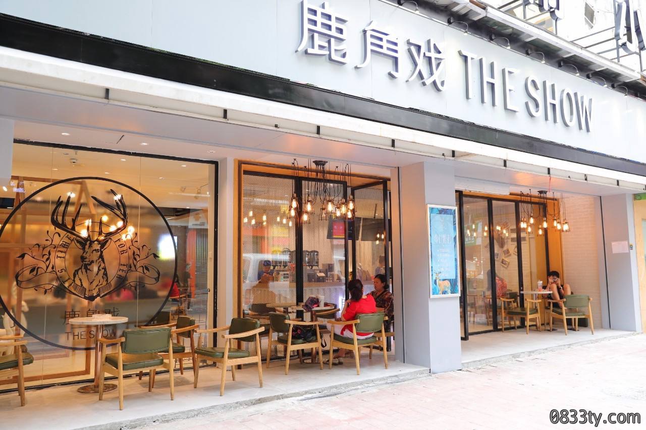 鹿角戏奶茶店门头外貌装修图片